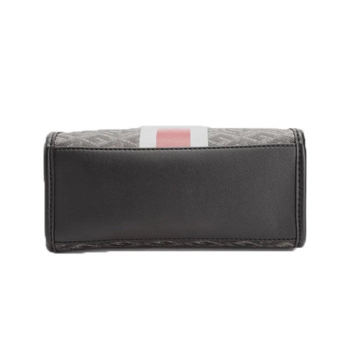 GUESS Brand Logo - Black - GB68 - Runner