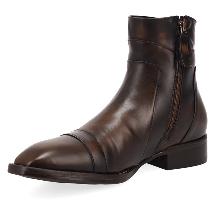 PRODUCT SHOT LENNOX LEATHER BOOT AT 225 DEGREE ANGLE