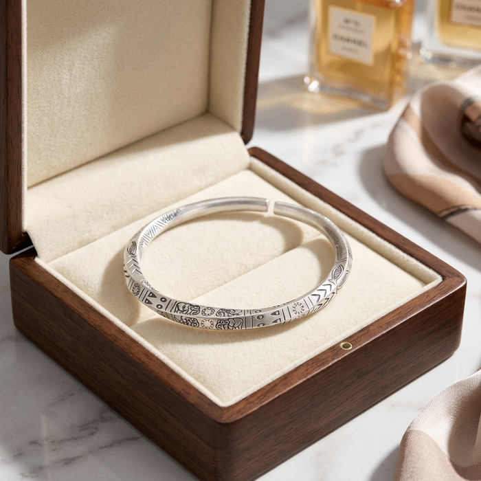 Men's Möbius Ring 999 Pure Silver Bracelet – Solid Eternity Twist Bangle with Ethnic Floral Engraving