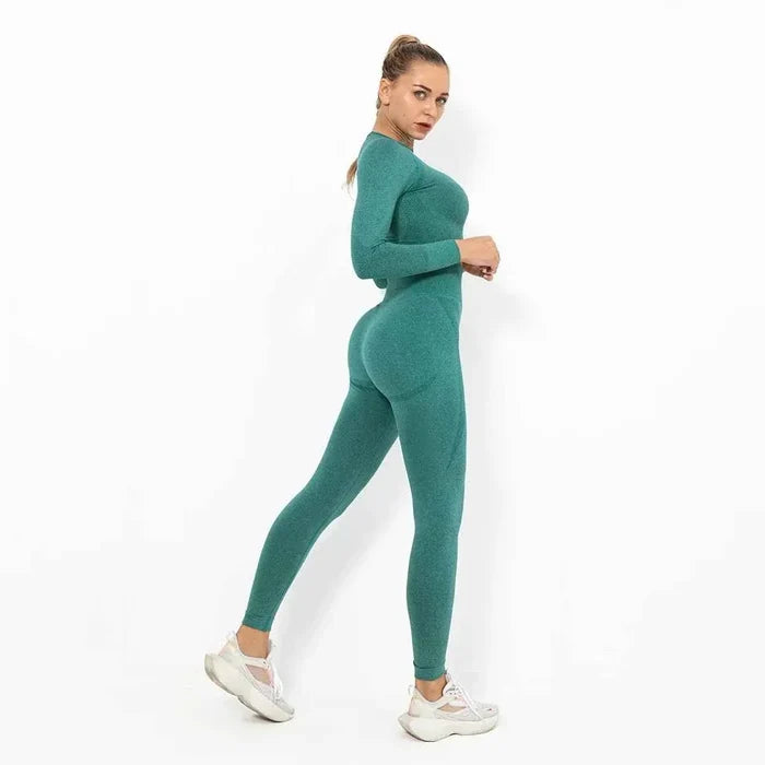 L / dark green