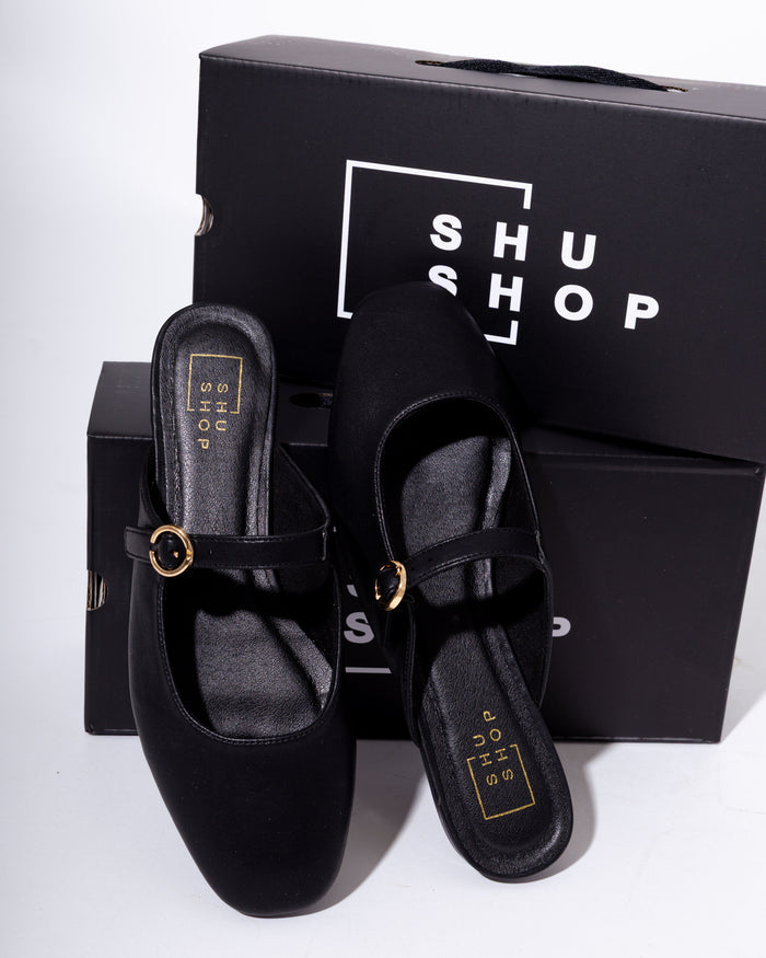 Aidy Slip-on Flats in Black