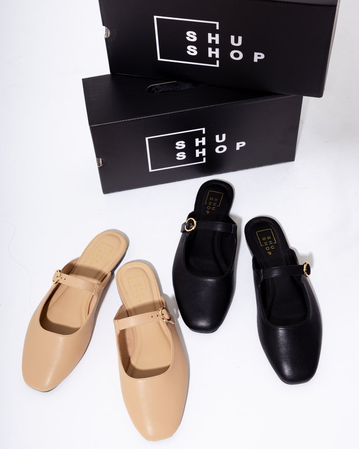 Aidy Slip-on Flats in Black