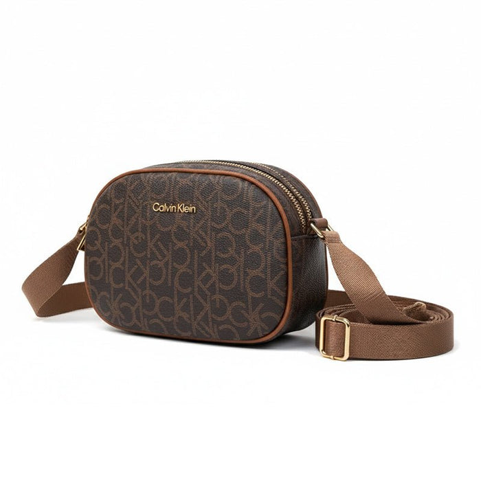 CALVIN KLEIN ULTRALIGHT SADDLE HANDBAG CB42 - Runner