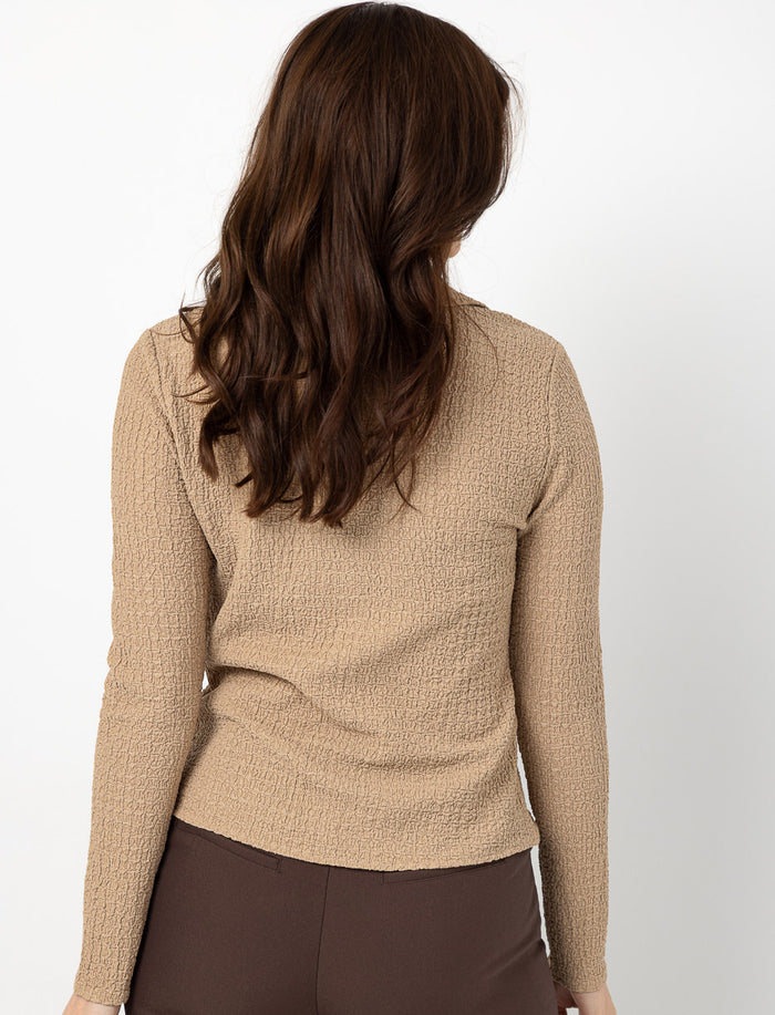 Chemise texturée à boutons