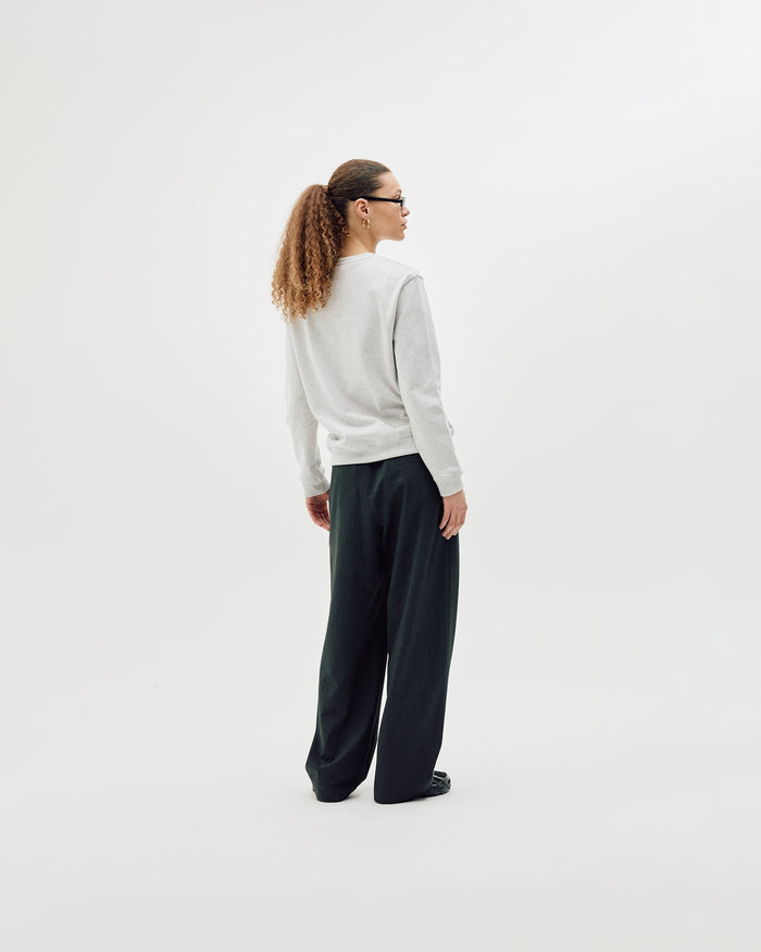Classic Crewneck, Women - Embroidered Logo - Cloudy Grey
