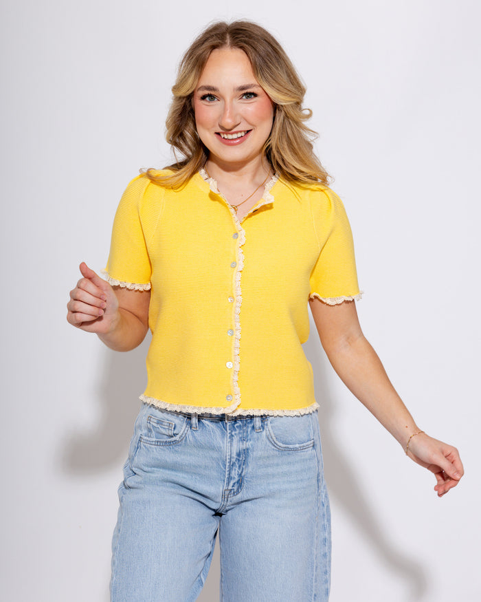 Contrast Trim Puff Sleeve Top in Lemon