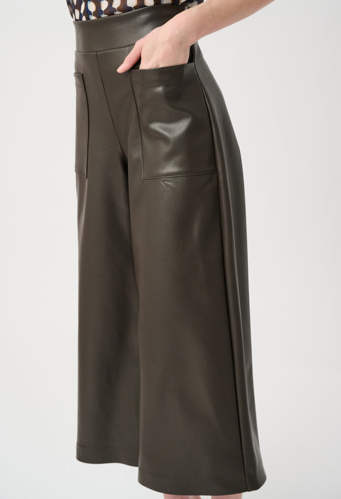 Cropped Wide-Leg Trousers