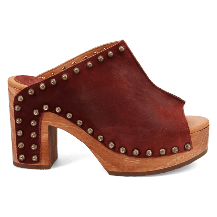 PRODUCT SHOT ECHO WOODEN SANDAL AT 90 DEGREE INSIDE ANGLE