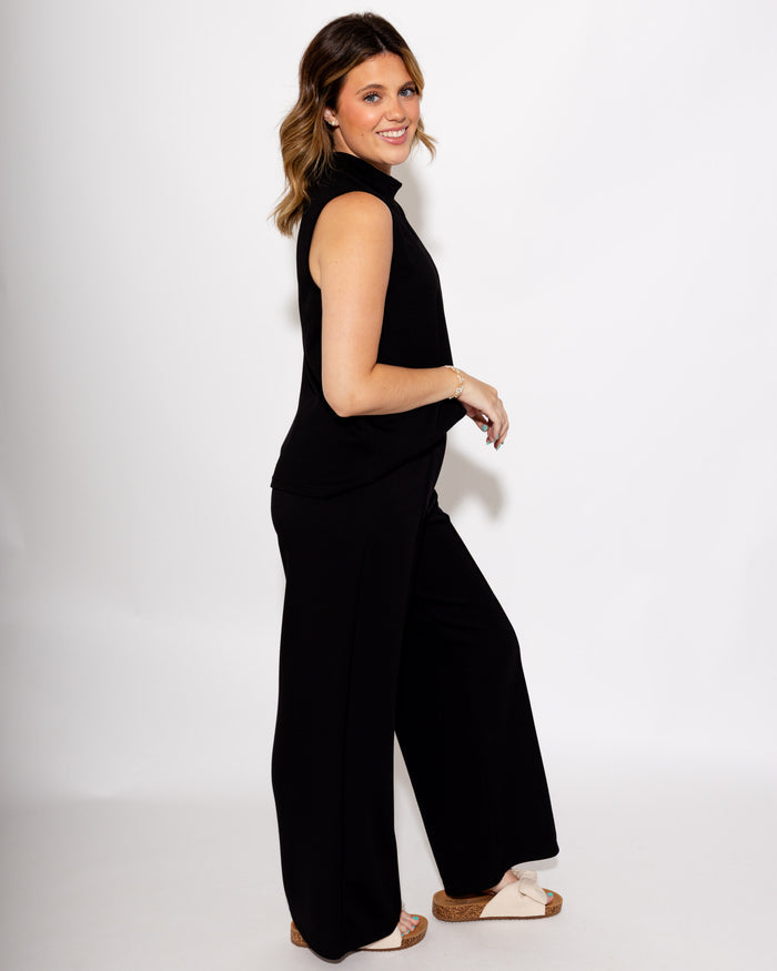 Effortless Front Seam Wide Leg Pants in Black