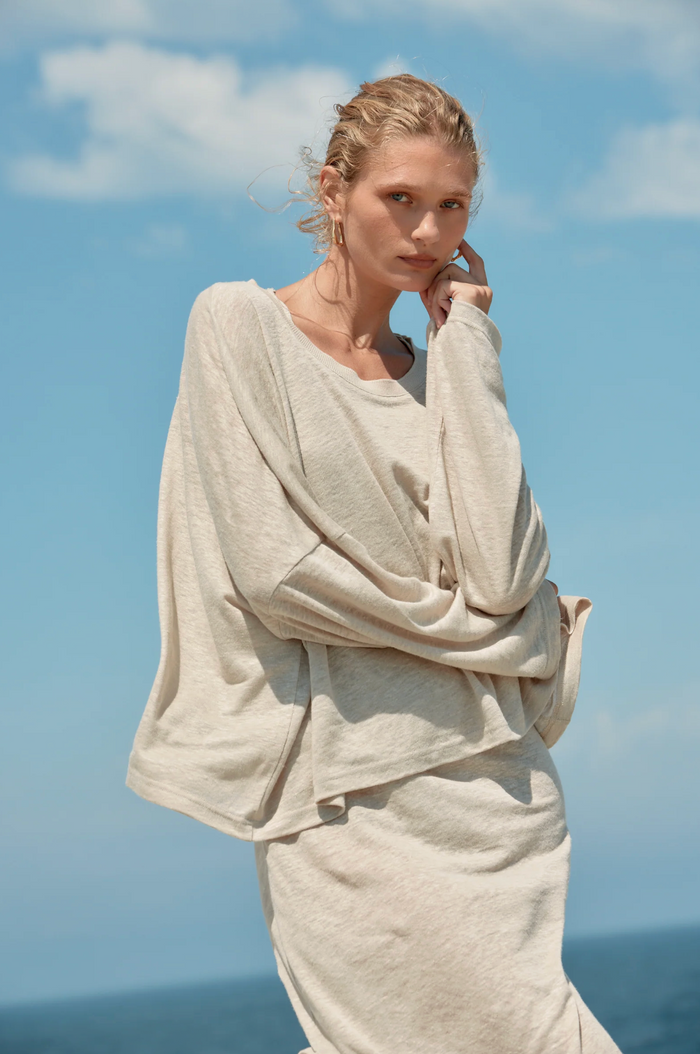 Estilo Emporio Box Linen Long Sleeve T - Natural