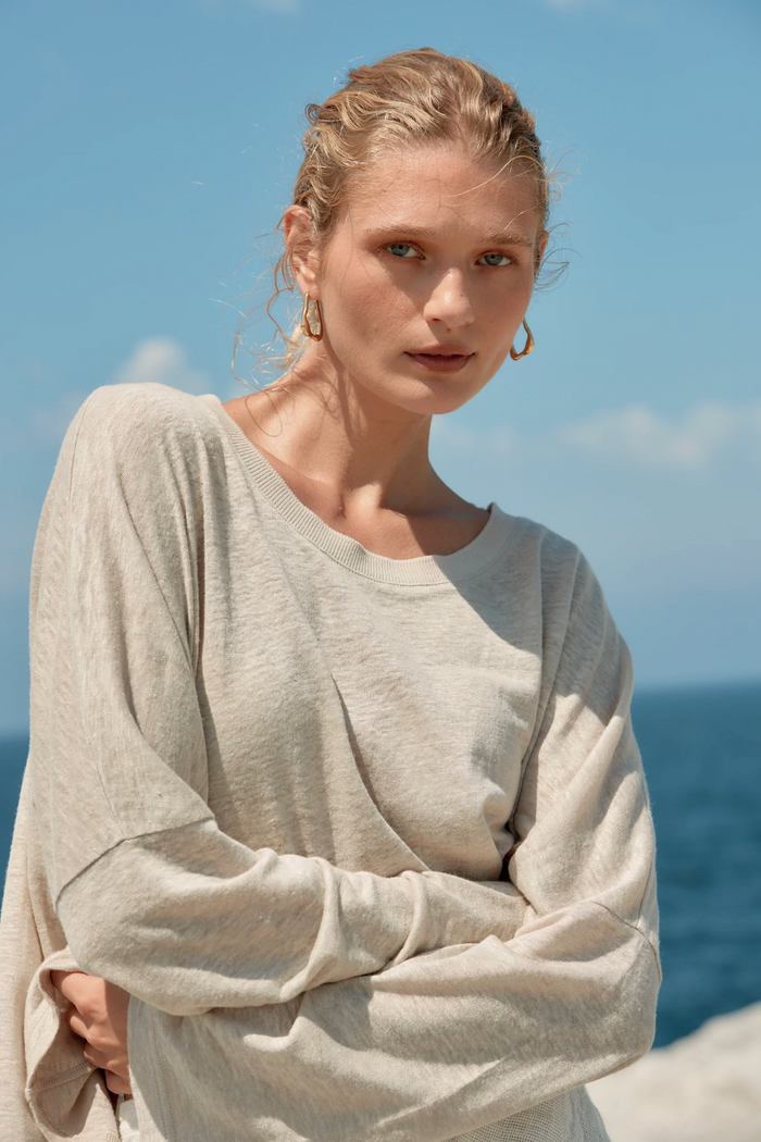 Estilo Emporio Box Linen Long Sleeve T - Natural