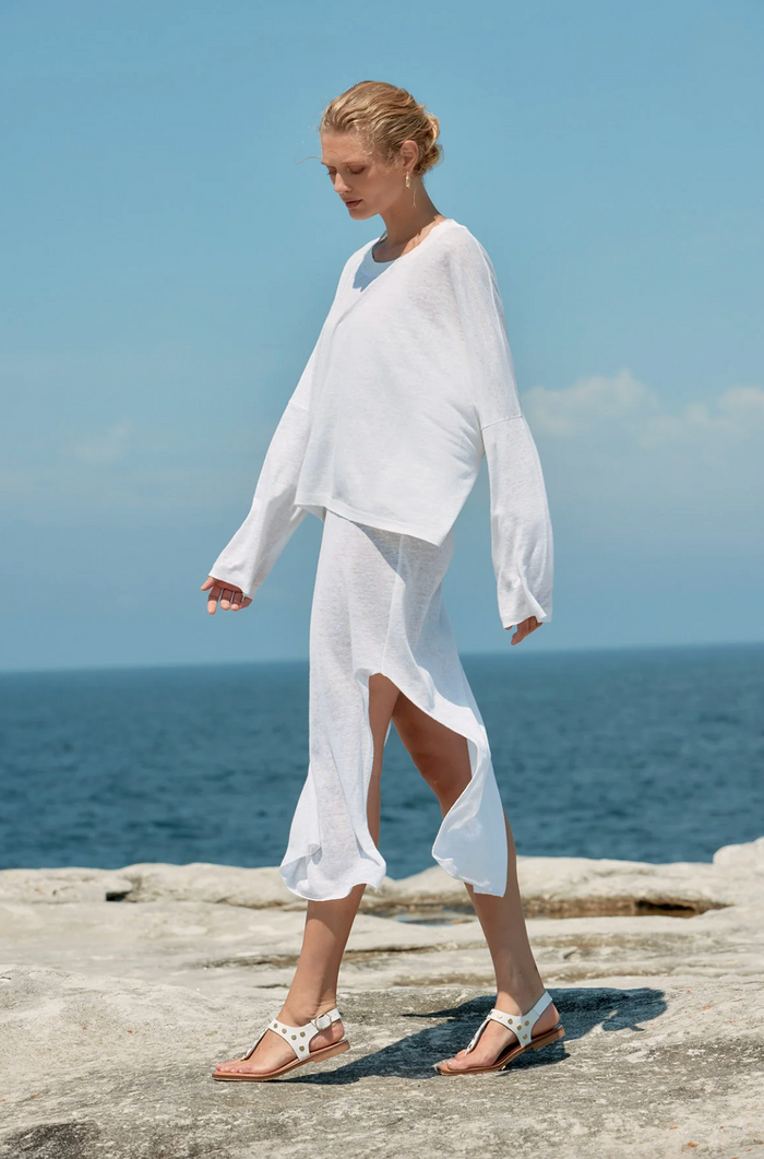 Estilo Emporio Box Linen Long Sleeve T - White
