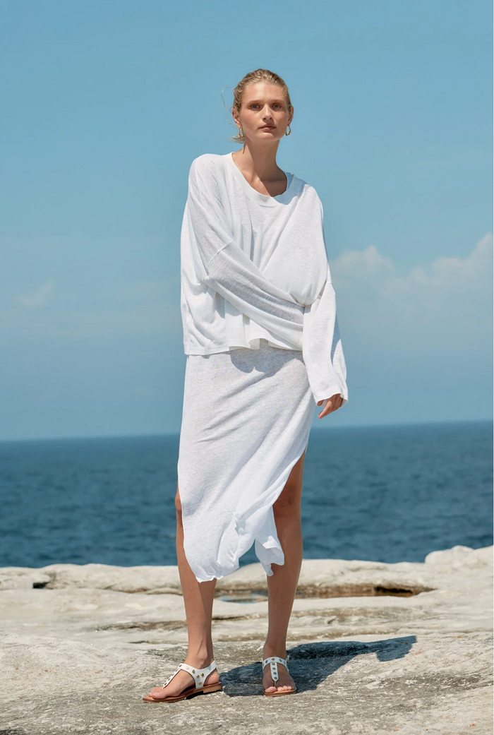 Estilo Emporio Box Linen Long Sleeve T - White