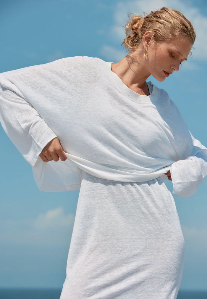 Estilo Emporio Box Linen Long Sleeve T - White