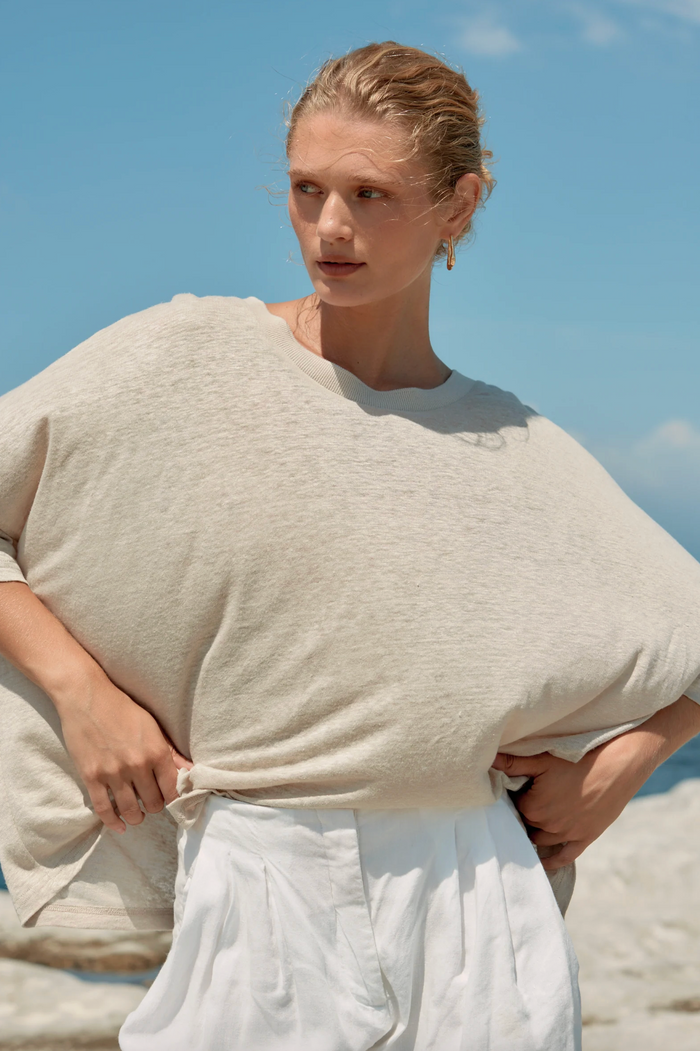 Estilo Emporio Box Linen Tee - Natural