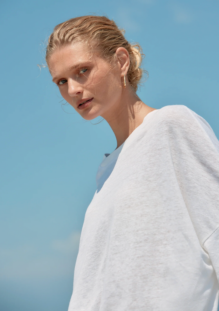 Estilo Emporio Box Linen Tee - White