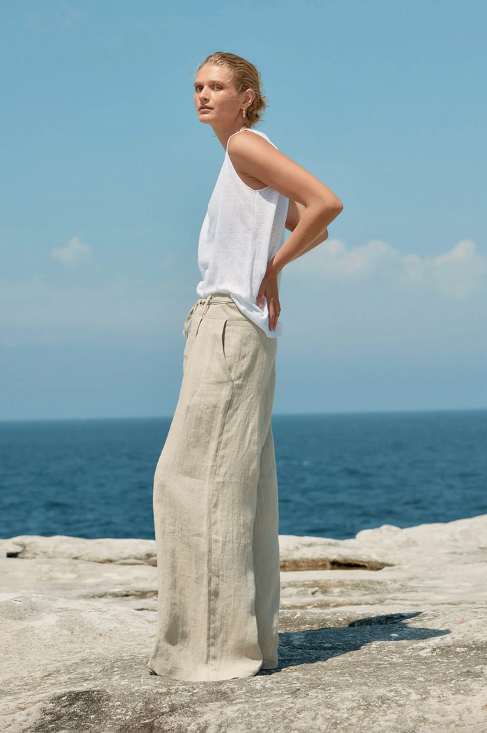 Estilo Emporio Tank Linen Singlet - White