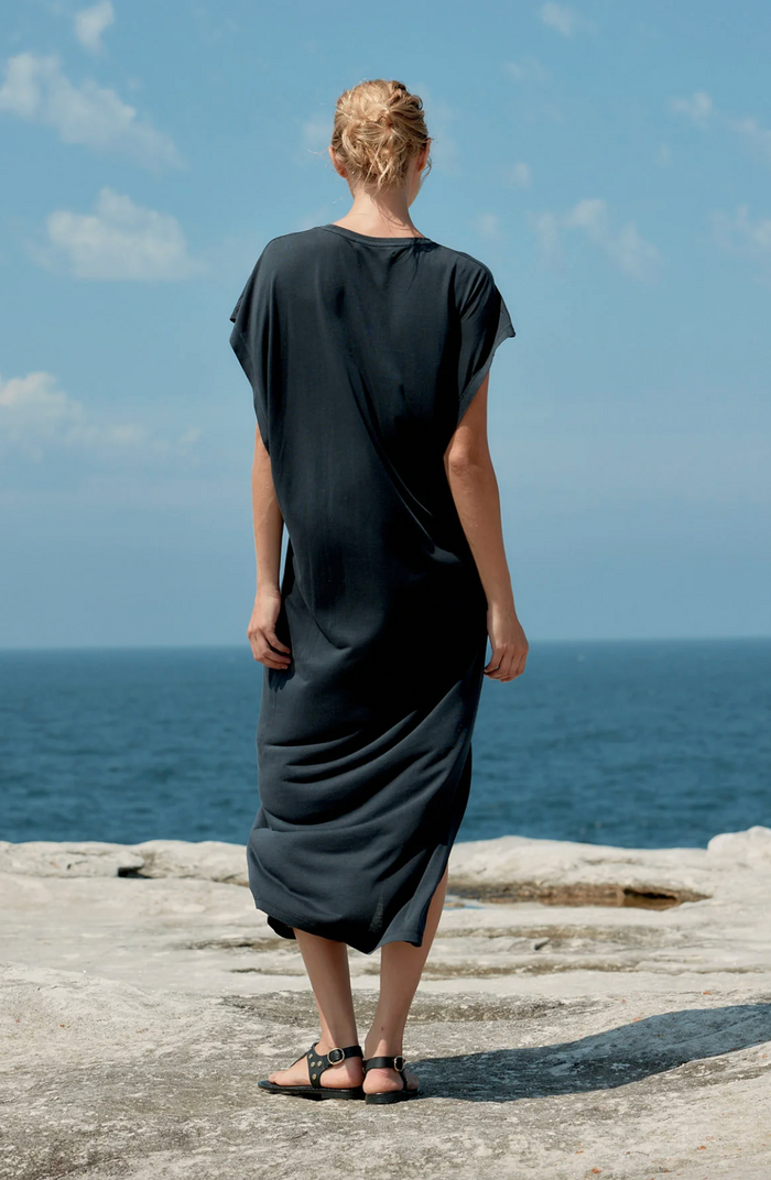 Estilo Emporio Winged Contton/Tencel Maxi DRess - Washed Black