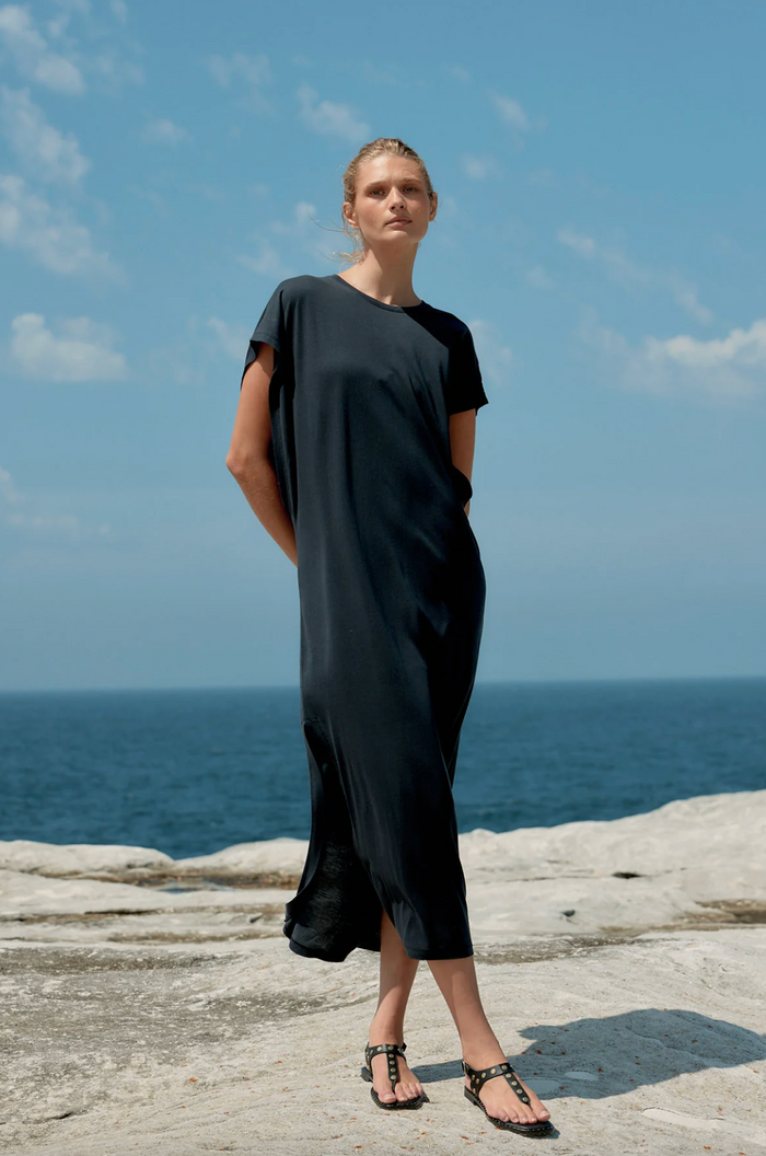 Estilo Emporio Winged Contton/Tencel Maxi DRess - Washed Black
