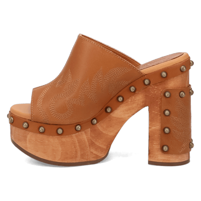 PRODUCT SHOT FREE SPIRIT WOODEN SANDAL AT 135 DEGREE OUTSIDE ANGLE