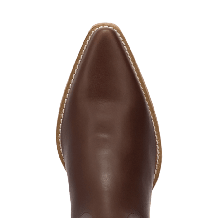 PRODUCT SHOT FREEDOM LEATHER BOOT AT TOE ANGLE