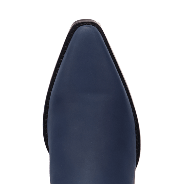 PRODUCT SHOT FREEDOM LEATHER BOOT AT TOE ANGLE