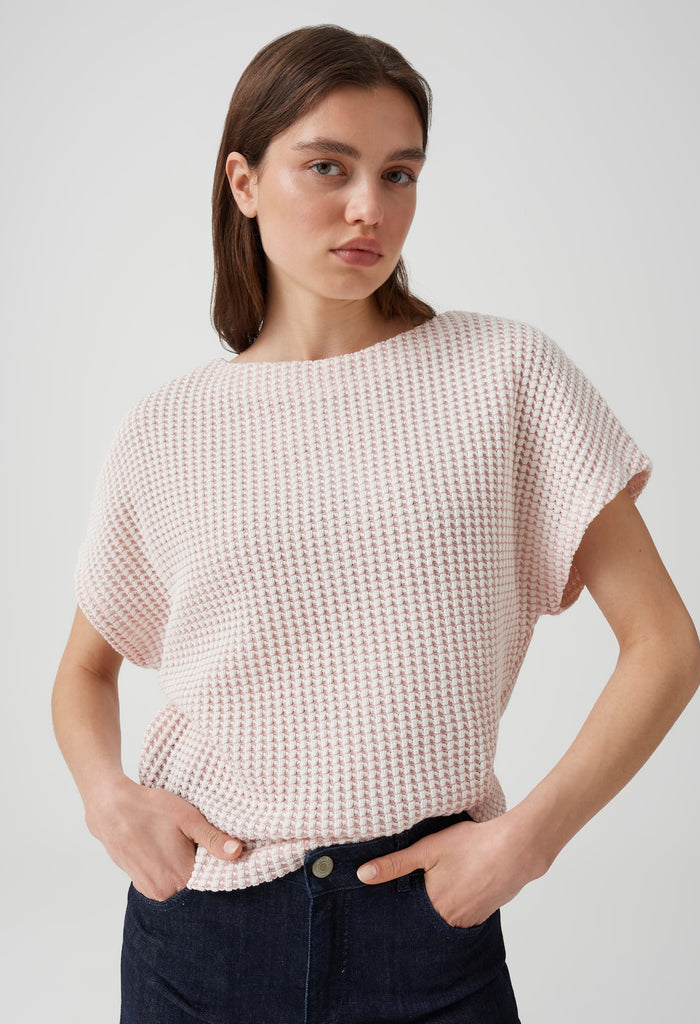 Gutina Structured Top