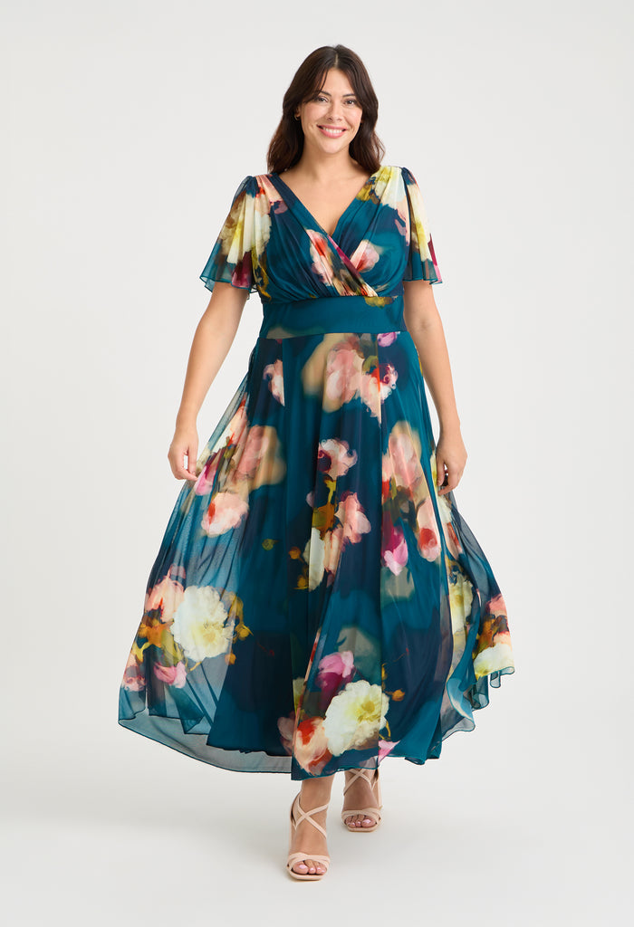 Isabelle Curve+ Float Sleeve Maxi Dress