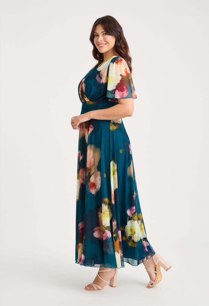 Isabelle Curve+ Float Sleeve Maxi Dress