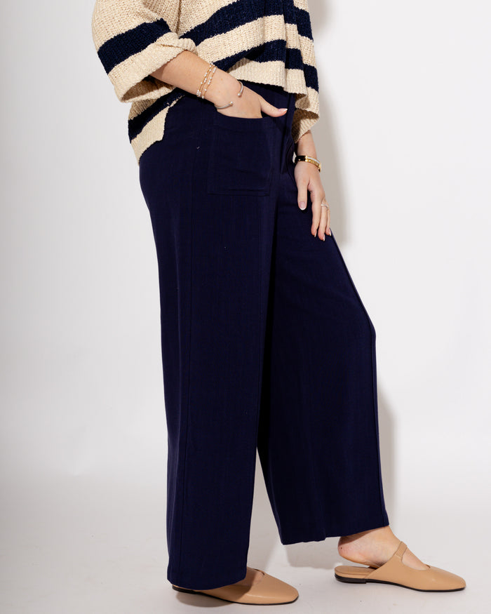Lightweight Front Pocket Woven Pants in Navy