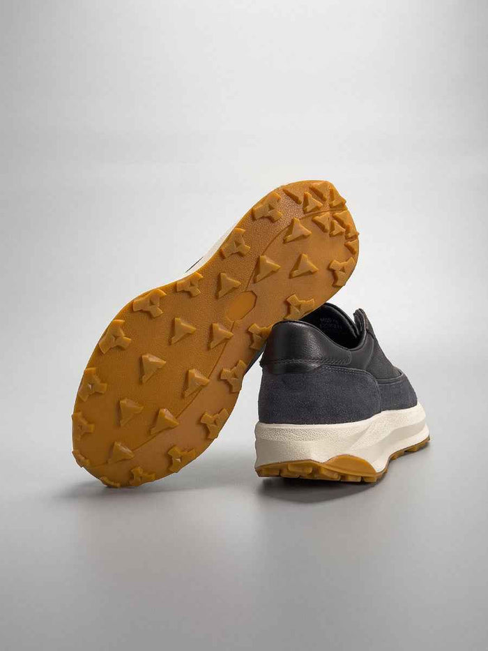 Men's High-Top Vintage Genuine Leather Running Shoes – Thick-Sole Retro Cowhide Boots