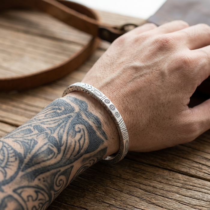 Men's Möbius Ring 999 Pure Silver Bracelet – Solid Eternity Twist Bangle with Ethnic Floral Engraving