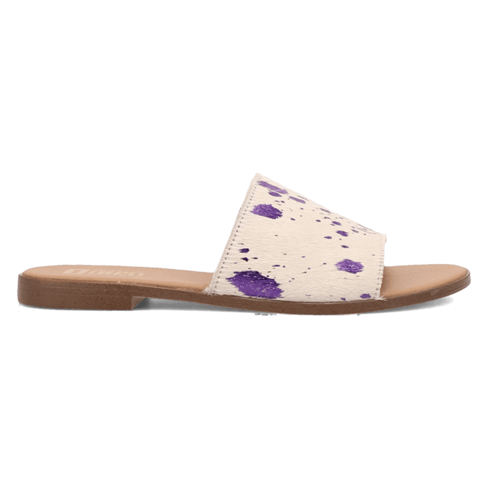 PRODUCT SHOT MOO MOO SANDAL AT 90 DEGREE INSIDE ANGLE