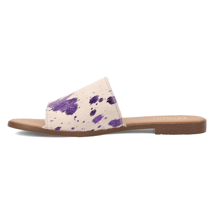 PRODUCT SHOT MOO MOO SANDAL AT 135 DEGREE OUTSIDE ANGLE