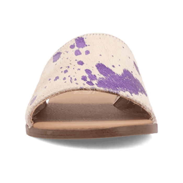 PRODUCT SHOT MOO MOO SANDAL AT FRONT ANGLE