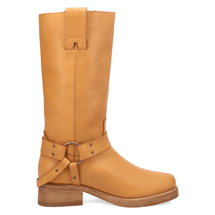 PRODUCT SHOT RIP LEATHER BOOT AT 90 DEGREE INSIDE ANGLE