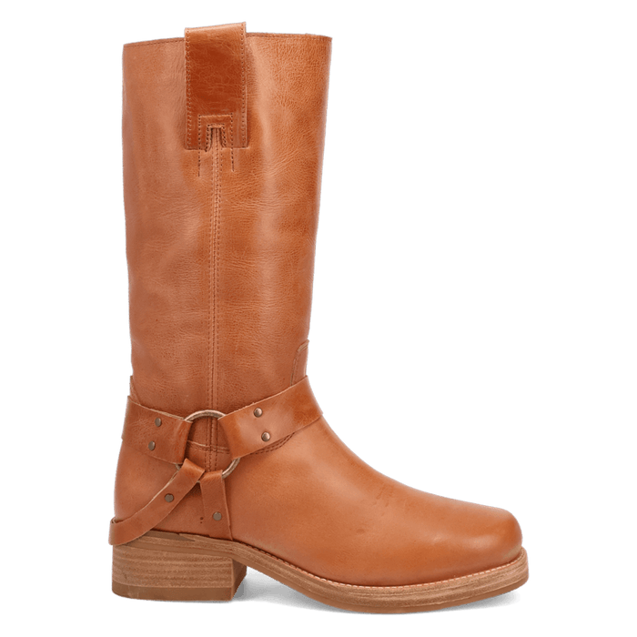 PRODUCT SHOT RIP LEATHER BOOT AT 90 DEGREE INSIDE ANGLE