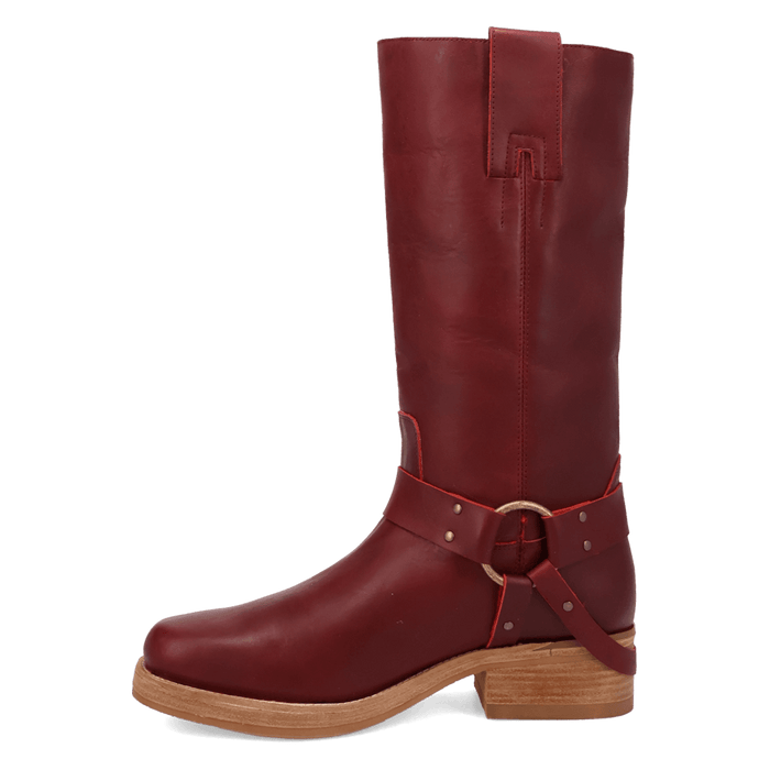 PRODUCT SHOT RIP LEATHER BOOT AT 135 DEGREE OUTSIDE ANGLE