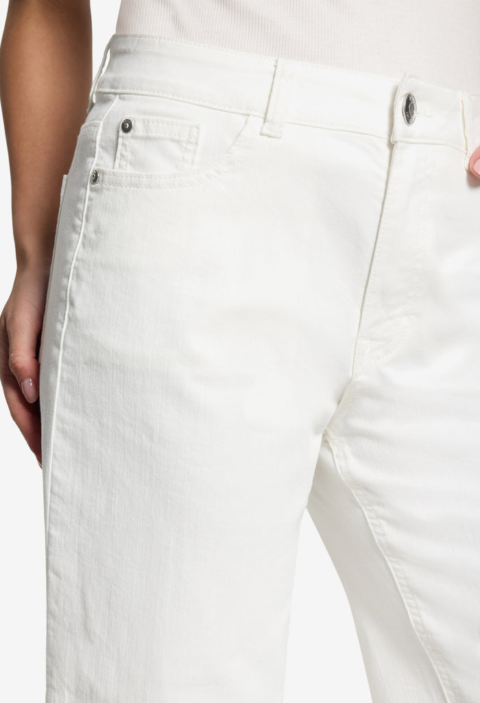 Straight Leg Cropped Jeans
