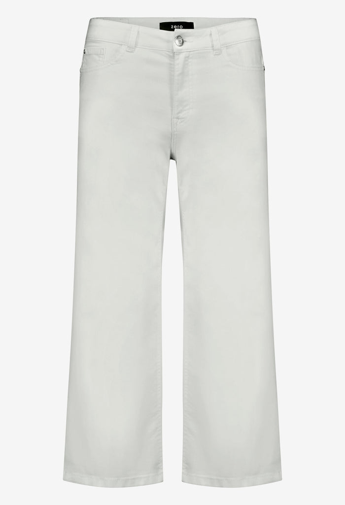 Straight Leg Cropped Jeans