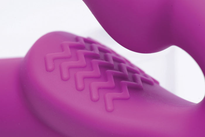 Strap U Vibrating Strapless Silicone Strap-on Dildo Image 3