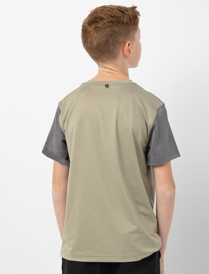 T-shirt de sport à manches contrastantes