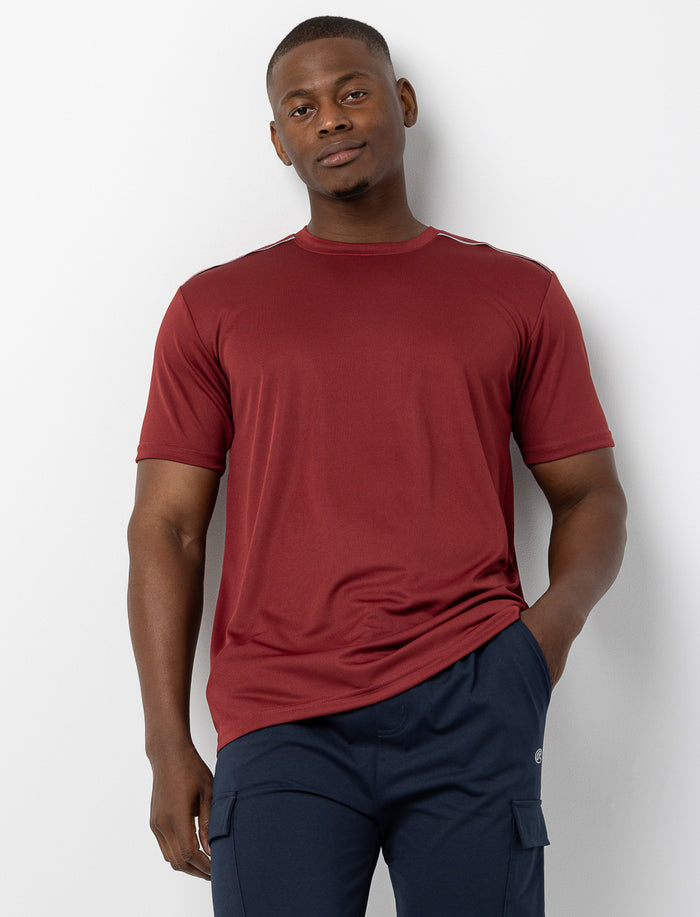T-shirt de sport avec bandes réfléchissantes