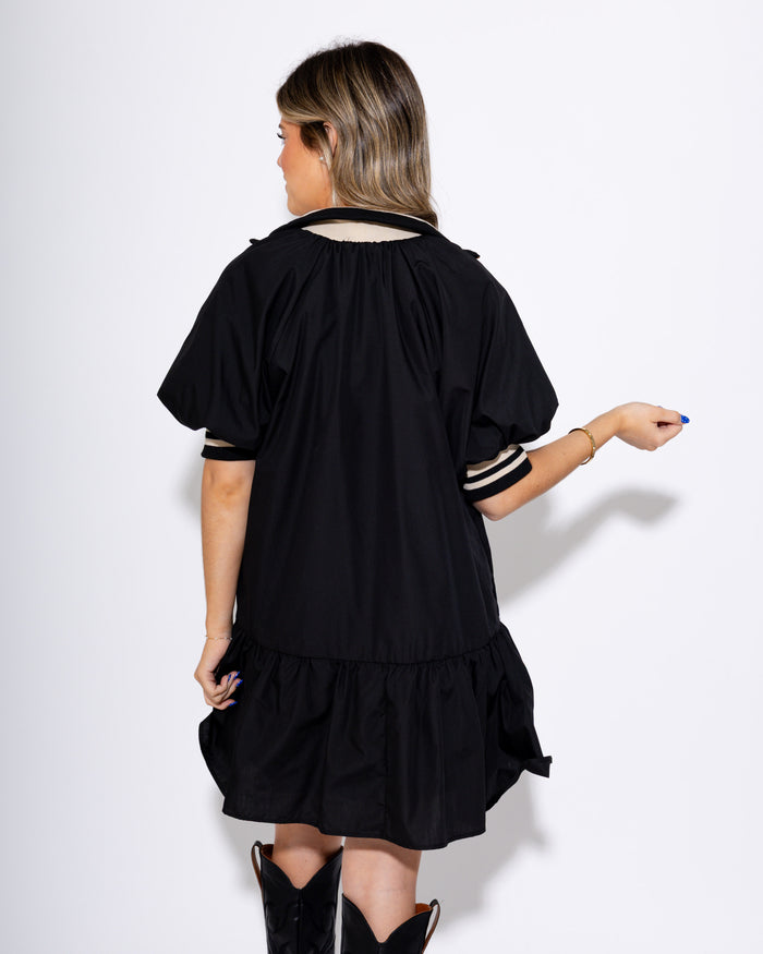 The Twirl and Zip Mini in Black