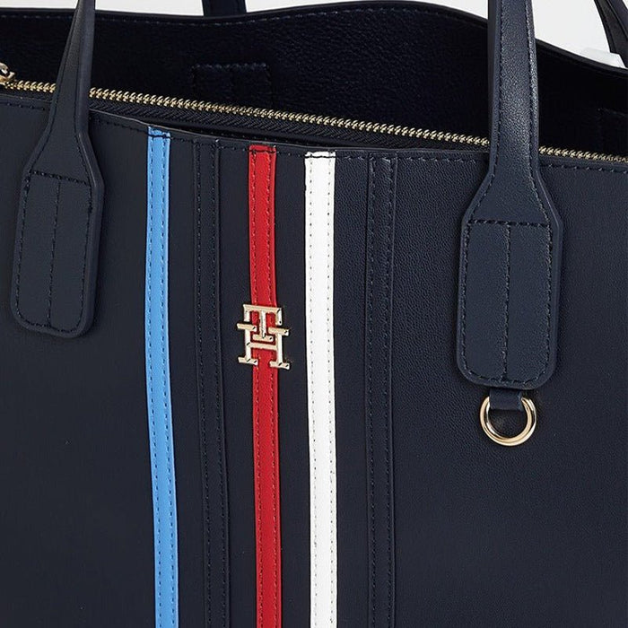 TOMMY HILFIGER ICONIC LOGO SHOULDERBAG - Navy - TB5 - Runner
