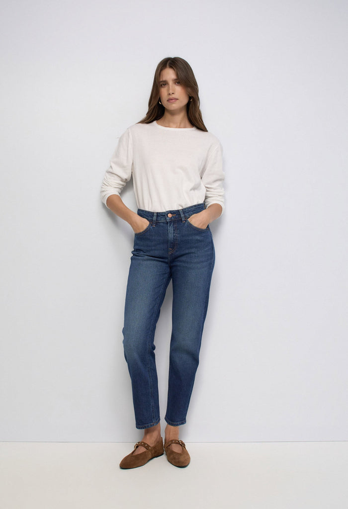 True Cropped Slim Jeans