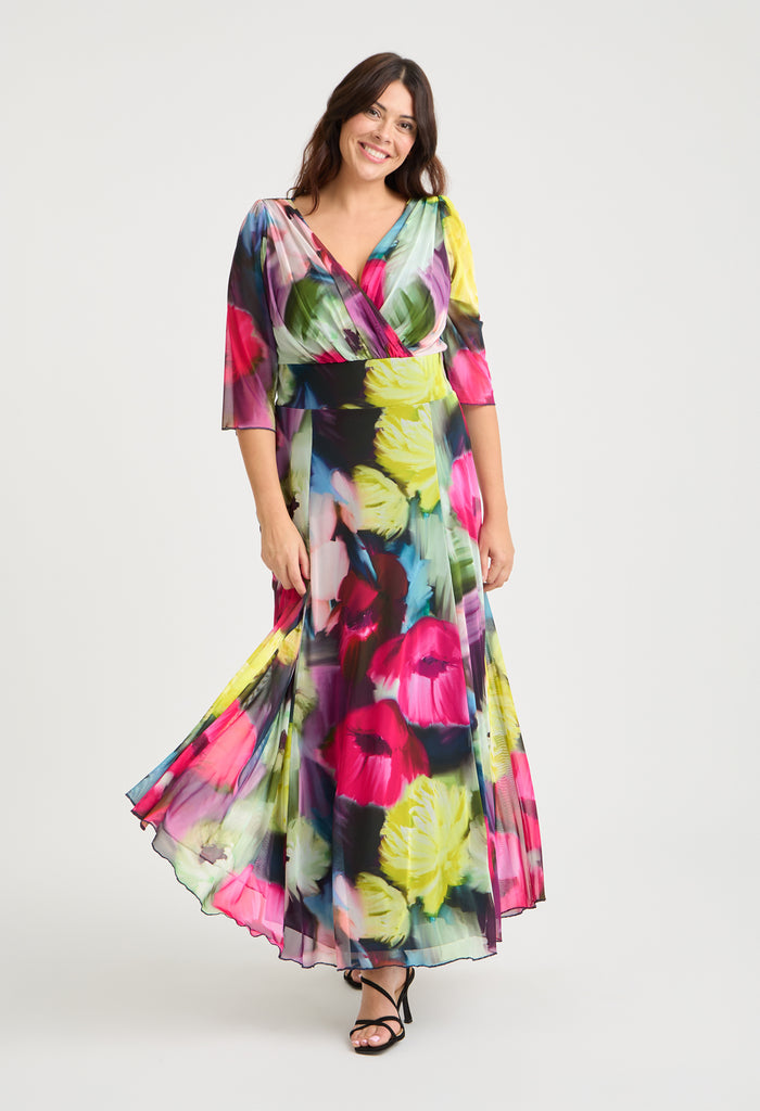 Verity Curve+ Maxi Dress