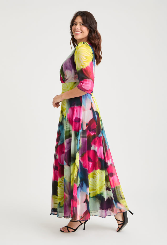 Verity Curve+ Maxi Dress