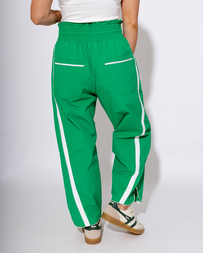 Windbreaker Pants With Contrast Stripe in Green