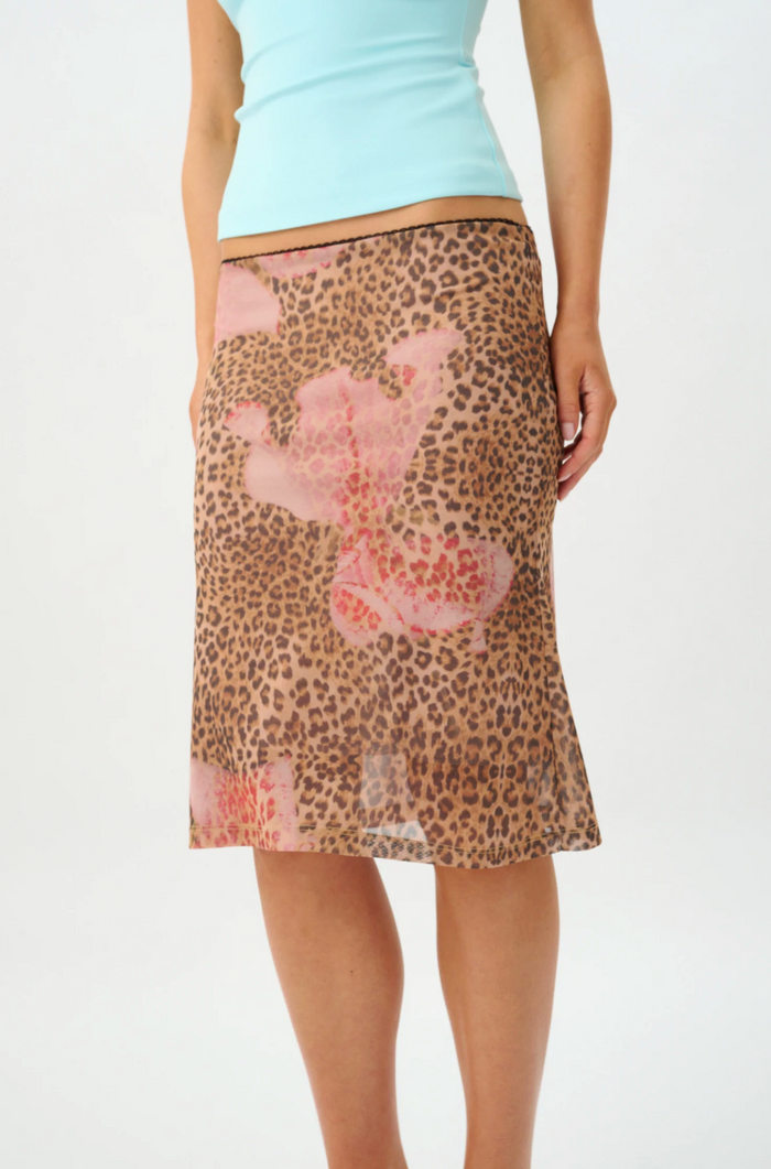 With Harper Lu Midi Skirt - Mesh Leopard